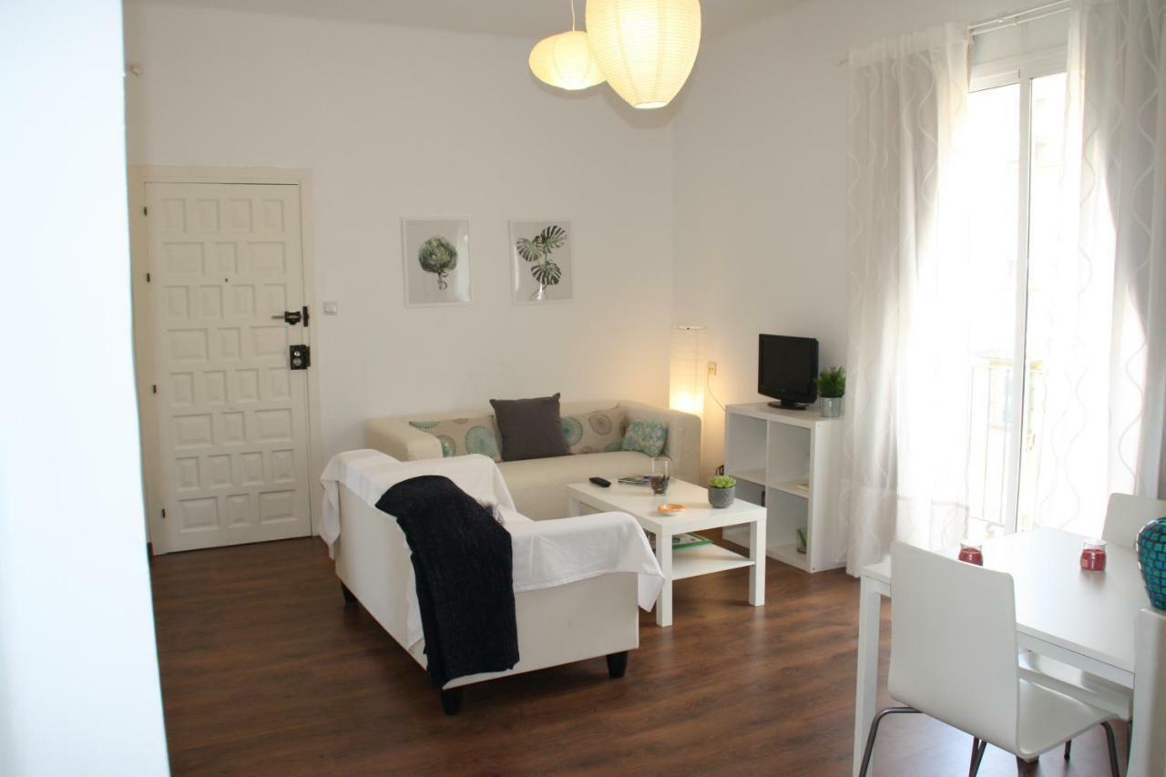 דירות מאלגה Apartamento Tia Maria מראה חיצוני תמונה