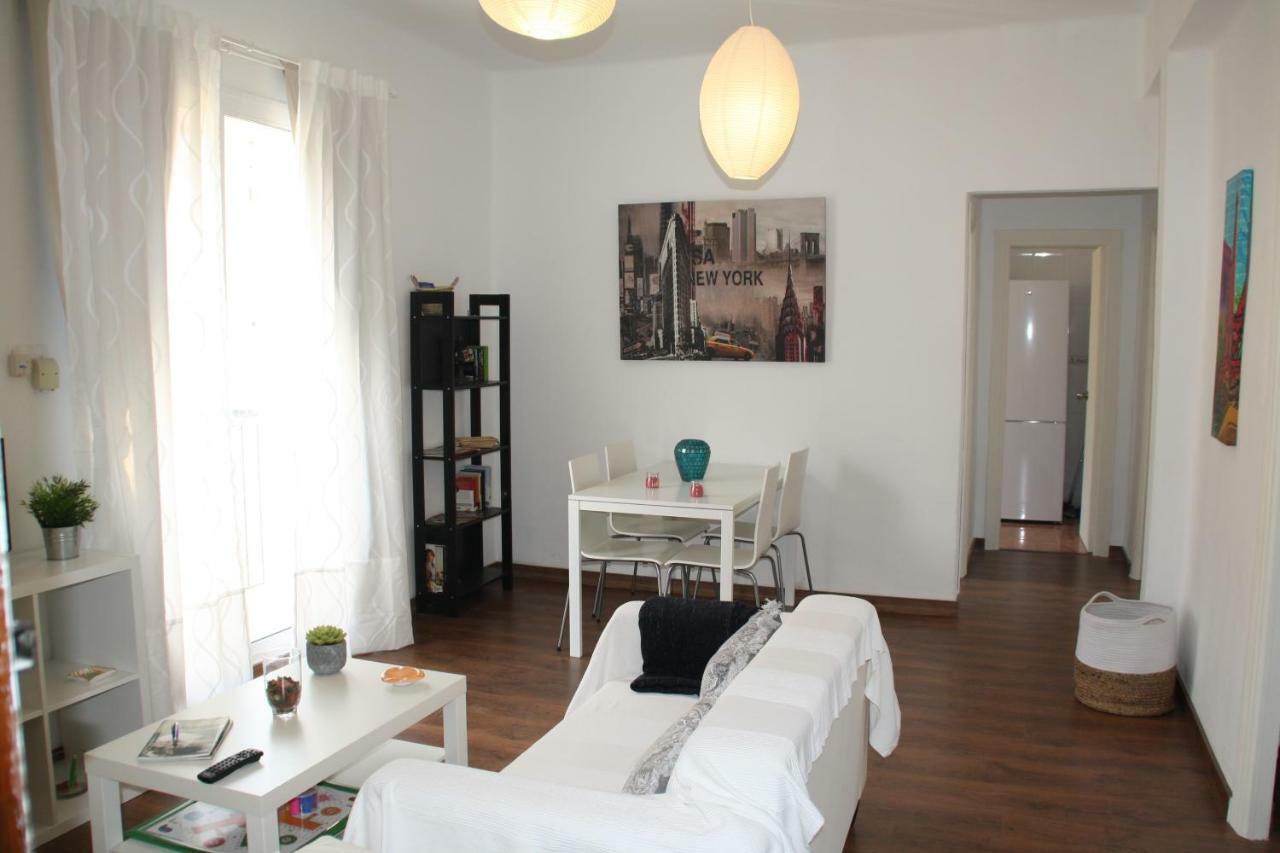 דירות מאלגה Apartamento Tia Maria מראה חיצוני תמונה